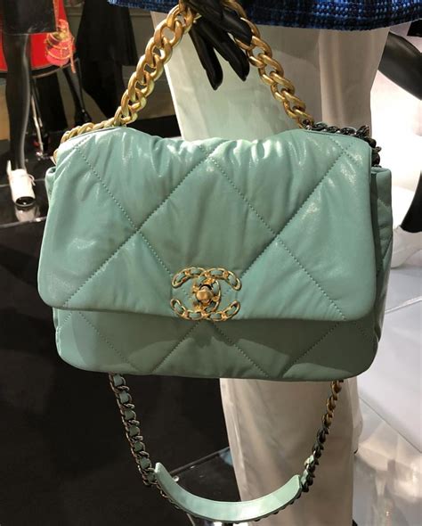 chanel tote handbags 2020.